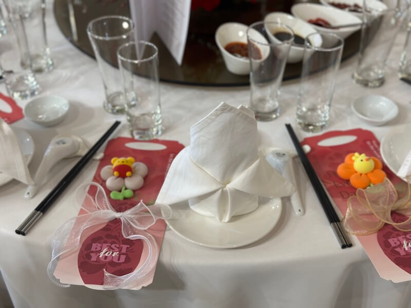 5つ星ホテルで行われた国際カップルの結婚式に参列してきた。