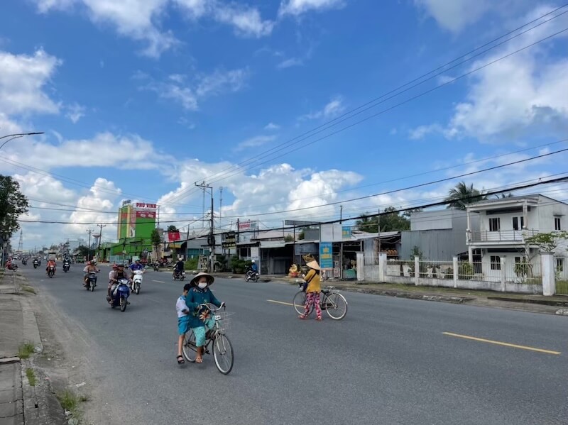ベトナムの地方「バクリュウ」の大通り