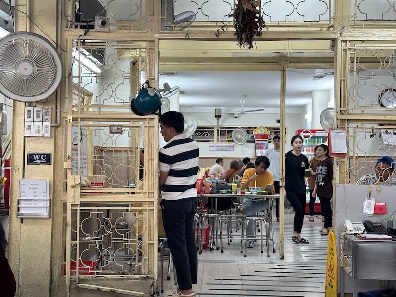 3泊4日のホーチミン市旅行｜はじめての海外ひとり旅で、友人がホーチミン市にやって来た。