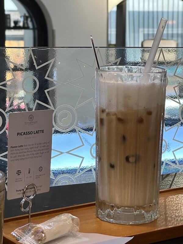 3泊4日のホーチミン市旅行｜はじめての海外ひとり旅で、友人がホーチミン市にやって来た。