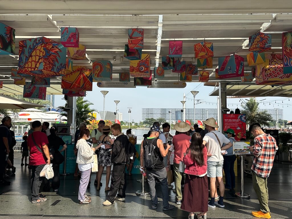 サイゴンウォーターバスに乗ってみた。