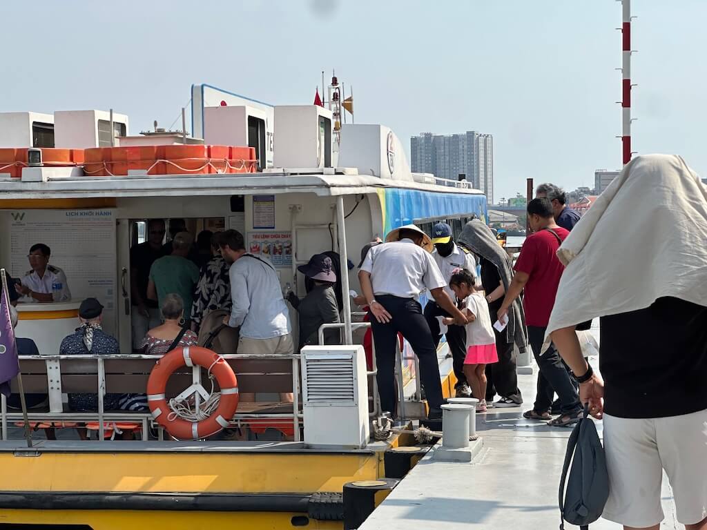 サイゴンウォーターバスに乗ってみた。