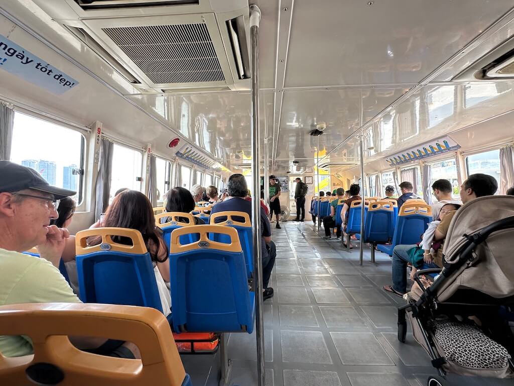 サイゴンウォーターバスに乗ってみた。