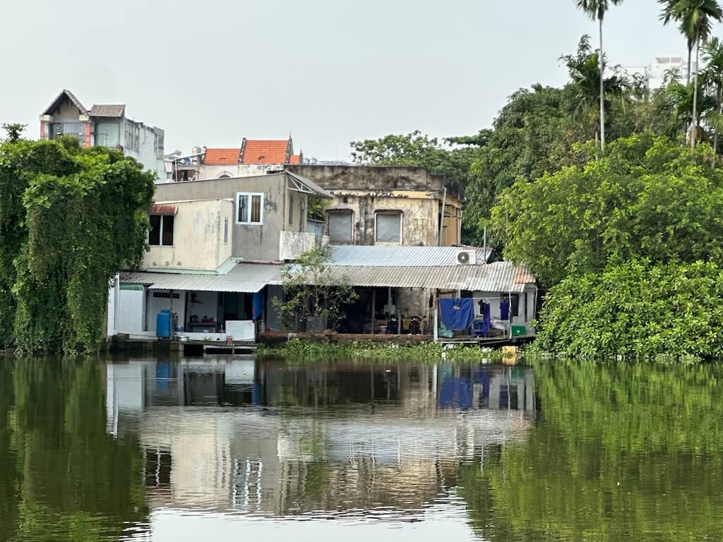 サイゴンウォーターバスに乗ってみた。