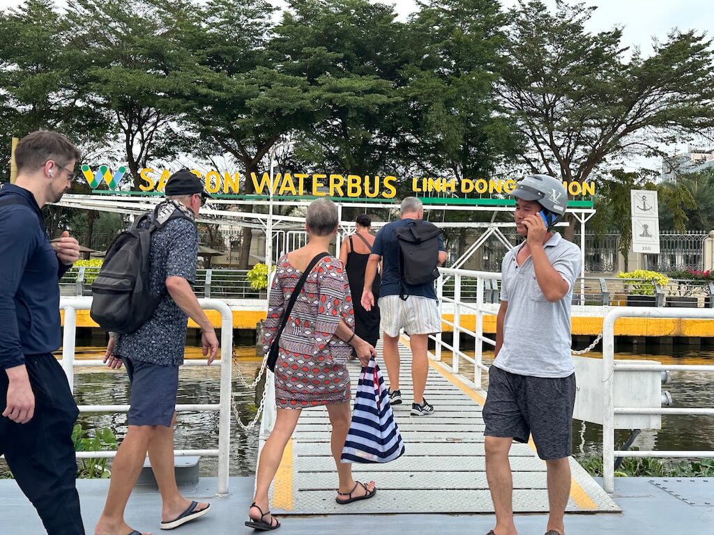 サイゴンウォーターバスに乗ってみた。