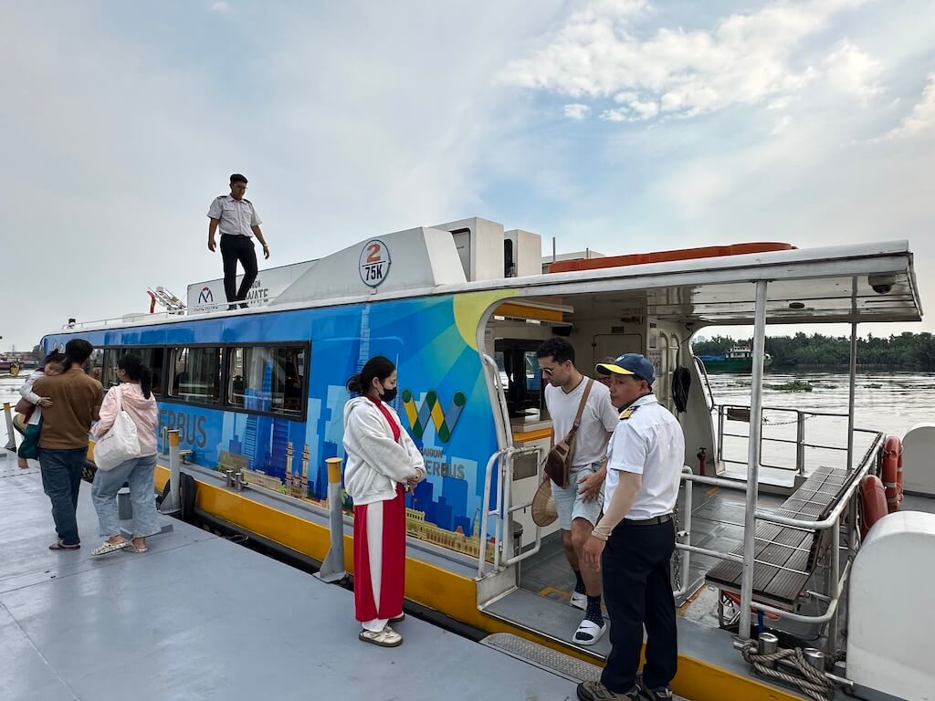 サイゴンウォーターバスに乗ってみた。